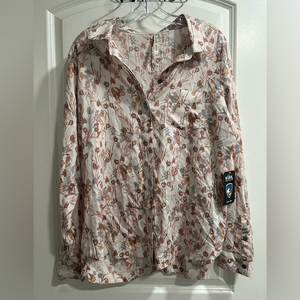 Women’s new tags kuhl floral print button up shirt, size large